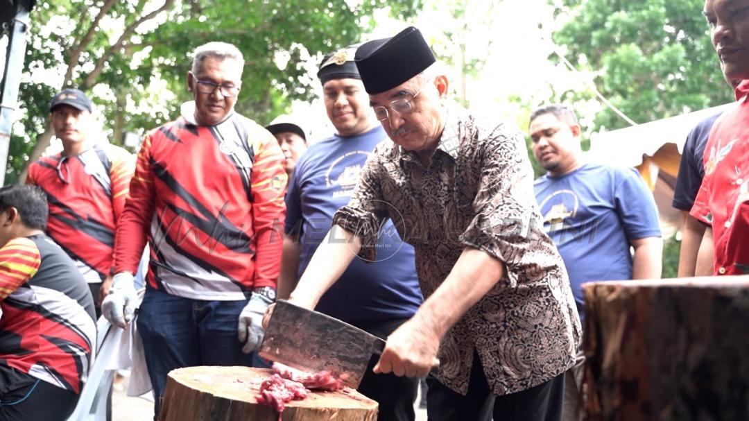 TYT curi tumpuan lapah daging korban di Istana Melaka