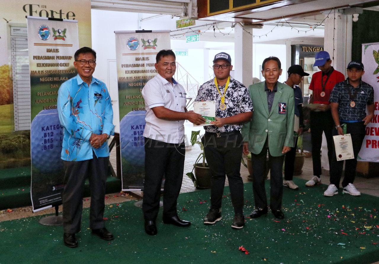 AKCC Junior Development beri peluang anak muda pelajari golf