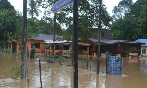 Kampung Ramuan Cina Besar banjir lagi