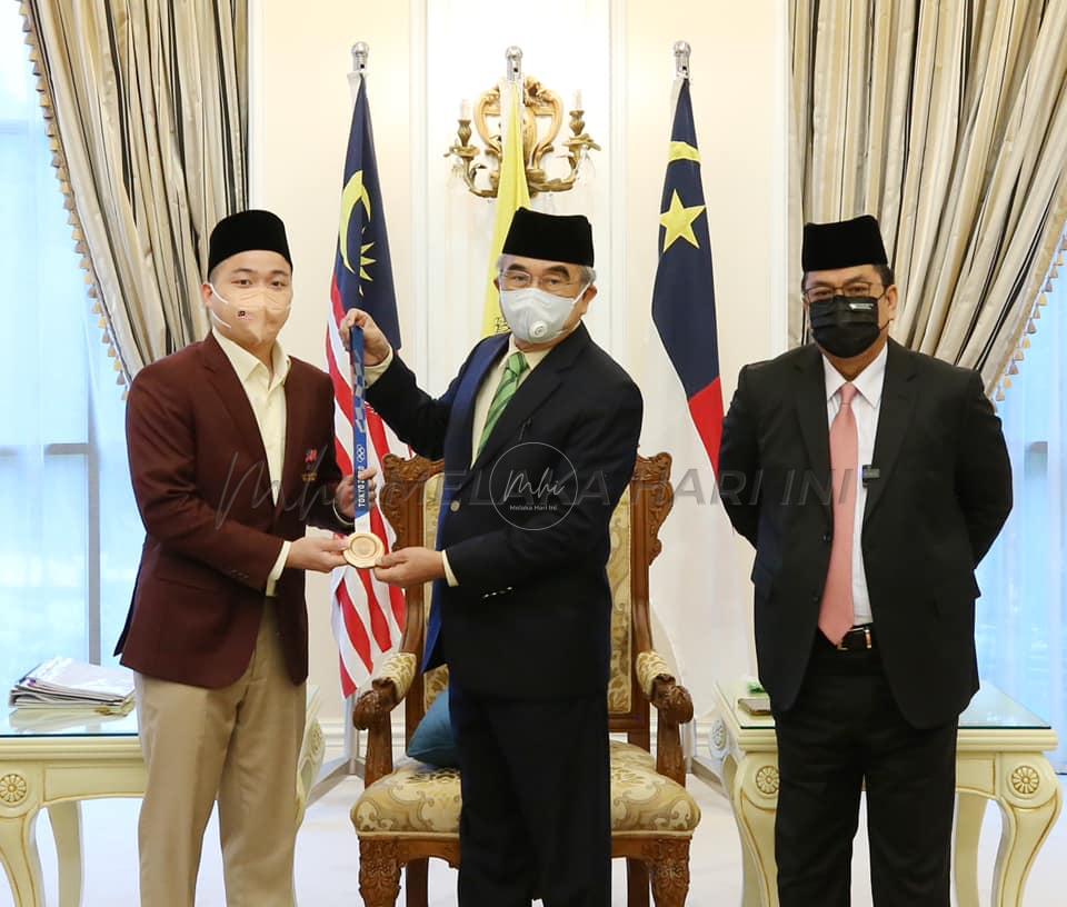 237000866 376751117287627 5177871125187930 n