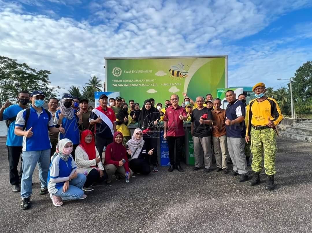 Merdekakan kampung dari kekotoran