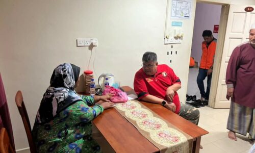 Ab Rauf lawat mangsa ribut