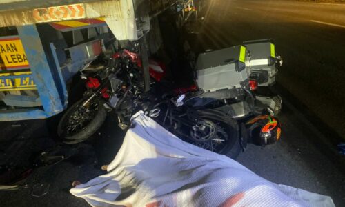 Penunggang motosikal maut, kelindan dan pemandu lori cedera