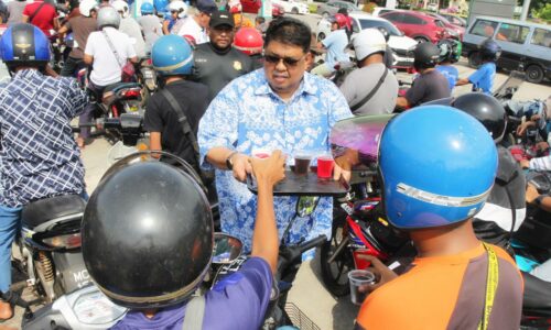 Lebih 1,000 motosikal terima petrol percuma