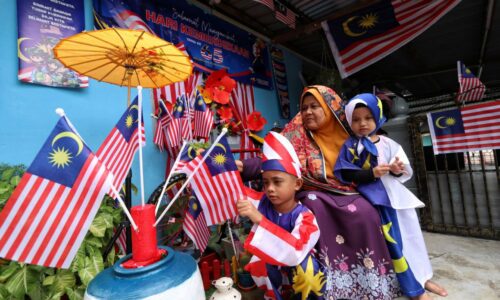 Sambut merdeka seperti hari raya