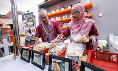 MAHA 2022 : Roti Canai Durian D24 paling laris di Pavillion Melaka