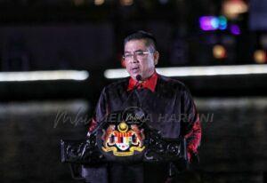 Photo 6300868051918238338 y