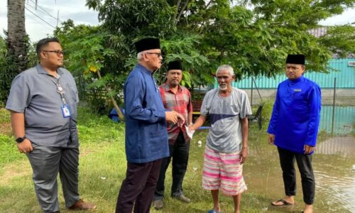 Hairan rumah kerap dimasuki air lumpur