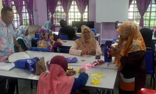 Perkasa aktiviti untuk warga emas Alor Gajah