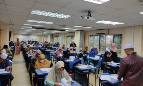 Atuk 70 tahun teruja ikuti peperiksaan al-Quran