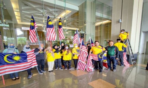 Sambutan Bulan Kebangsaan & Hari Malaysia Peringkat Menara Persekutuan meriah