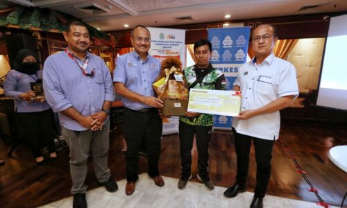 Dirempuh motosikal lari ‘road block’, penghantar makanan terima RM20,866.41