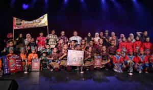 Photo 6098023588411060485 y