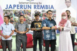 Photo 6118505428452225624 y