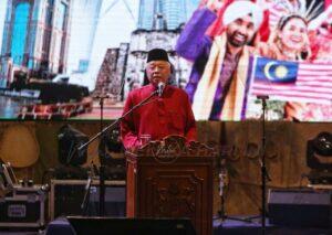 Photo 6133946892443302079 y