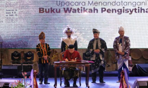 Banda Hilir saksi upacara simbolik tandatangan Watikah Pengisytiharan Malaysia Edisi ke-12