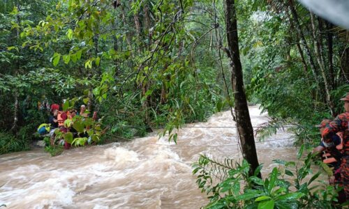 Lebih 40 pendaki gunung terperangkap di Air Terjun Telaga Tujuh, Langkawi