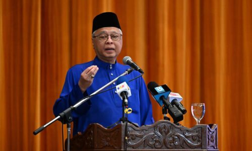 Tiada pepecahan dalam UMNO, saya dan Zahid tiada masalah” – PM