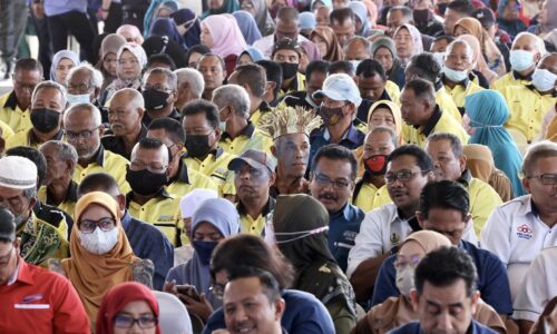 Tok batin, penghulu Orang Asli terima one-off RM1,000