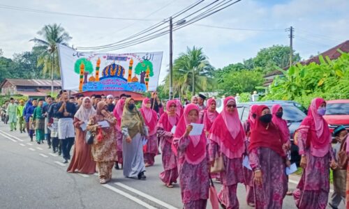 Selawat Nabi bergema di Kampung Ramuan China Besar