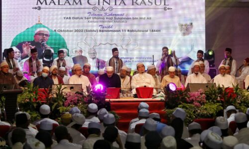 3,000 warga Melaka semarak Malam Cinta Rasul