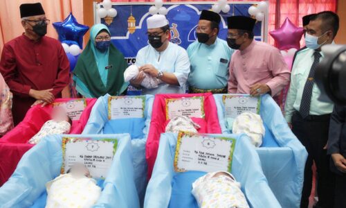 Melaka rai bayi Qurratu A’yun, peringati hari kelahiran Nabi Muhammad SAW