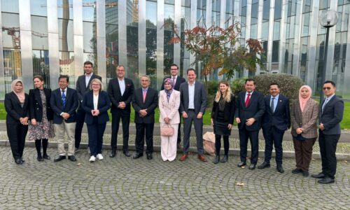 UTeM rangka kerjasama teroka teknologi bateri dan hidrogen