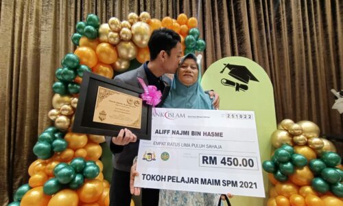 Doa ibu rahsia kejayaan anak