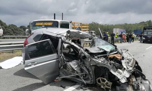 Ajal tiga beranak dalam nahas jalan raya