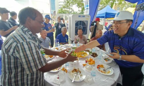 Bonus sebulan setengah gaji buat kakitangan SAMB