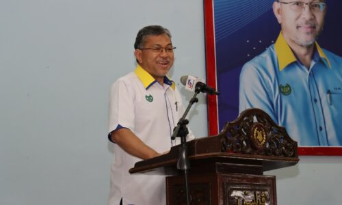 Tarikh pembubaran DUN akan dipersembahkan kepada Raja Perlis – Azlan