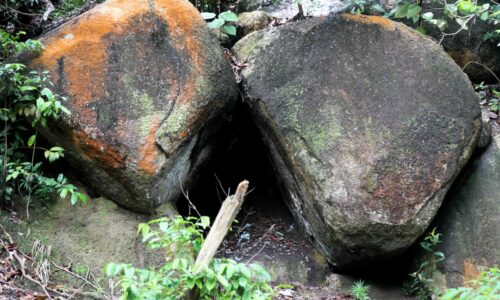 Aktiviti khurafat, pemujaan di Pulau Besar terkawal