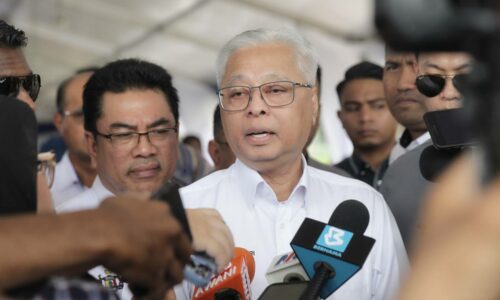 PRU-15 diteruskan meskipun ada negeri kekal pendirian tidak bubar DUN