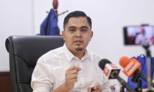 Dr Muhamad Akmal cabar Syed Saddiq bertanding di Parlimen Jasin
