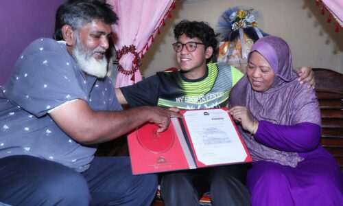 76 anak sulung masuk universiti