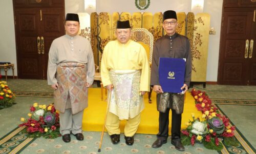 Mohd Shukri angkat sumpah sebagai MB Perlis