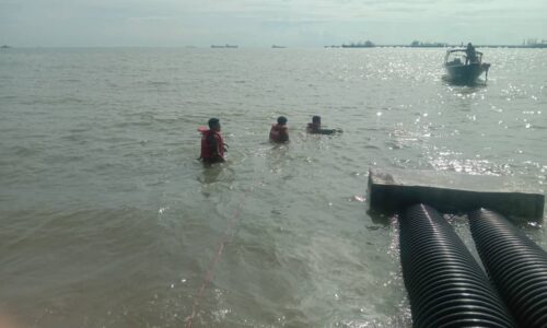 Kanak-kanak 6 tahun dikhuatiri lemas di Pantai Puteri