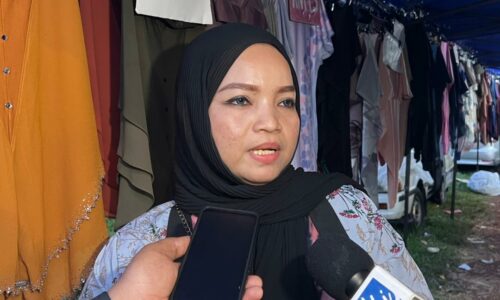 Permudahkan pinjaman peniaga kecil