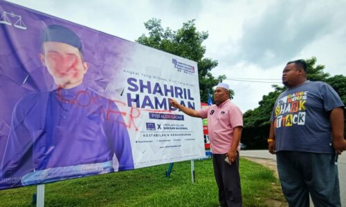 Wajah Shahril Hamdan disembur cat