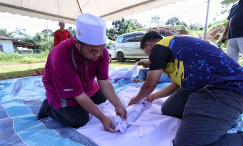 Gali kubur lama perlu ada adab