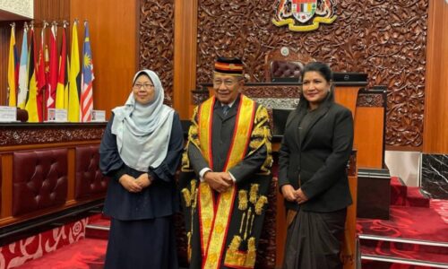 Saraswathy, Fuziah angkat sumpah Senator