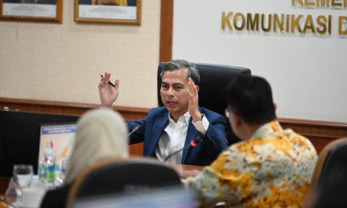 MCMC sekat 1.8 bilion panggilan ‘scam’ sejak 2017 hingga 2022 – Fahmi