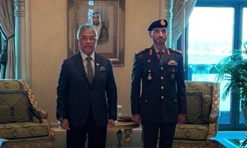 Agong terima menghadap Komander Tentera Darat UAE di Abu Dhabi