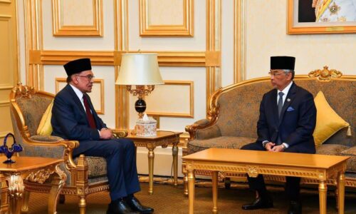 Agong tolak gaji sejak COVID-19 melanda – PM Anwar