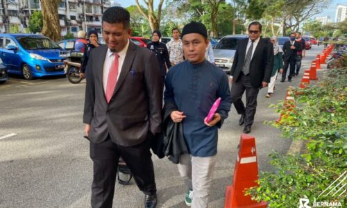 PU Azman didakwa lagi lakukan amang seksual terhadap remaja lelaki