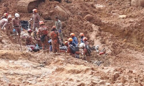 Tanah Runtuh Batang Kali: Empat mayat ditemukan, angka korban kini 30 orang