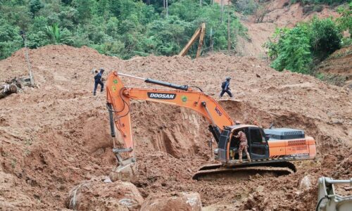 Polis tahan penjawat awam disyaki curi barang mangsa tanah runtuh Batang Kali