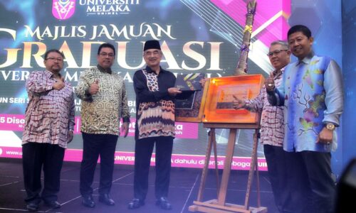 Lebih 18,000 alumni UNIMEL termasuk dari negara luar