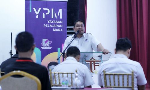 30 pelajar B40 cemerlang Melaka dibimbing