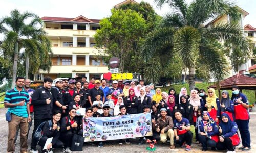 Sukarelawan PMK ‘jenguk’ murid di luar bandar